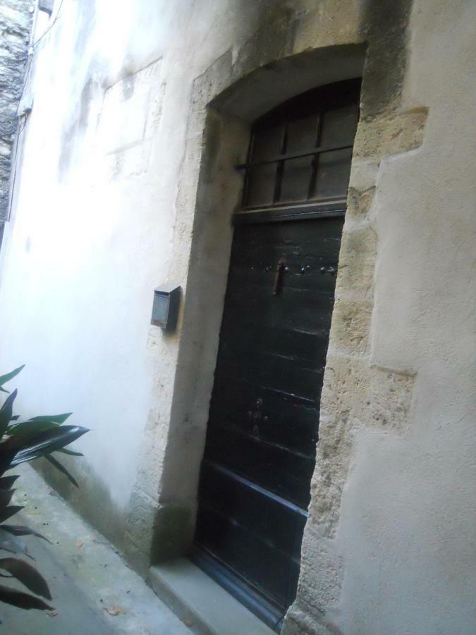 Gite Atypique Dans Couvent 4 Pers Jardin Villeneuve-les-Avignon Exterior photo